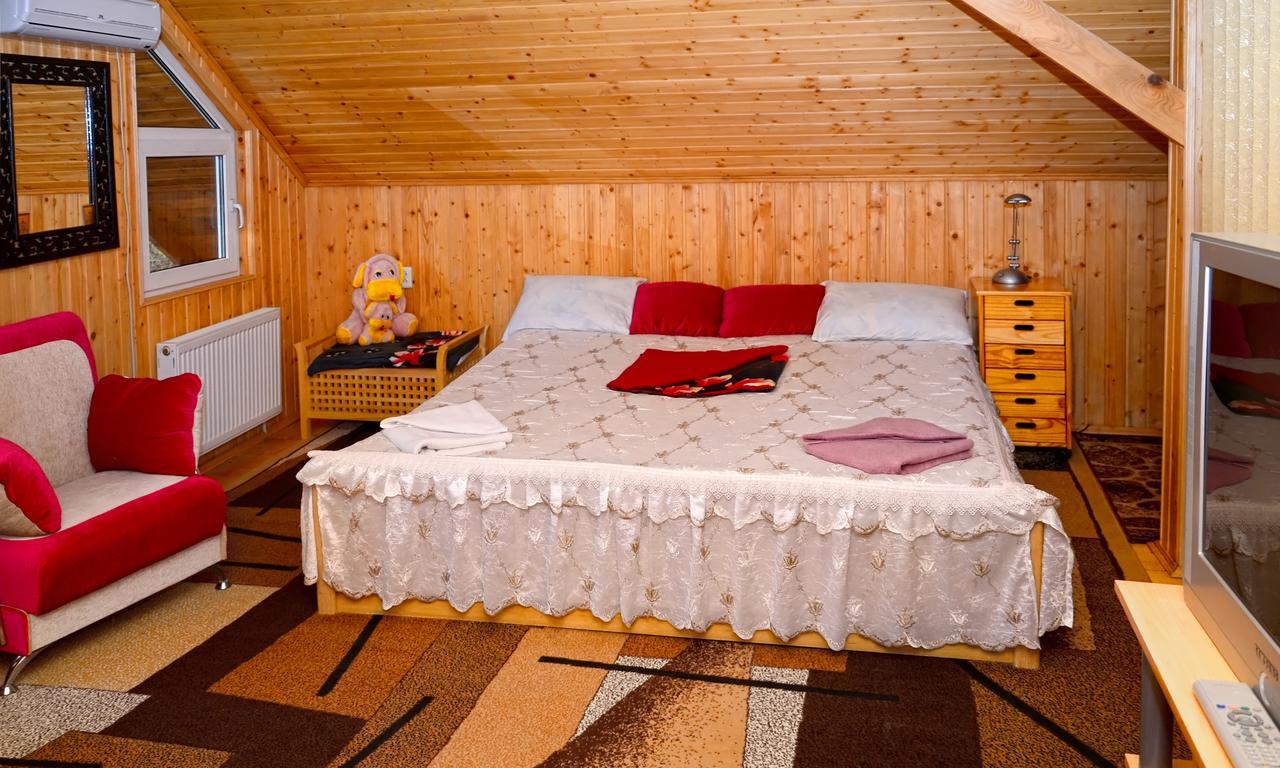 Perlyna Podillyа Hotel Sataniv Eksteriør billede